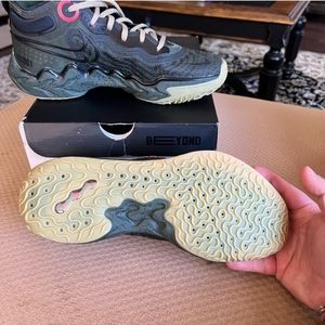 Nike Air Zoom G.T. Run Green Black Basketball Shoes CZ0202-300 Men 8 / Women 9.5